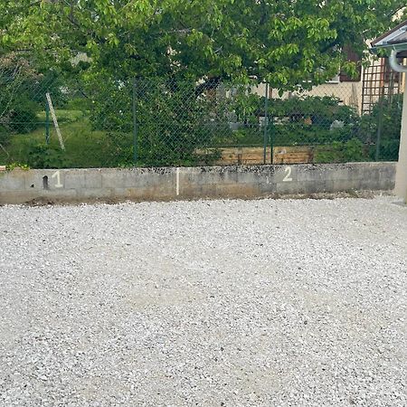 Jardin Prive 2 Bed & Breakfast La Ravoire Ngoại thất bức ảnh